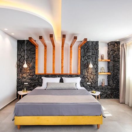 Abasa Suites Fira  Esterno foto